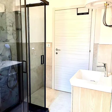 Pacinotti House * 이몰라